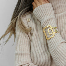 Load image into Gallery viewer, Sculpt Gold Cuff